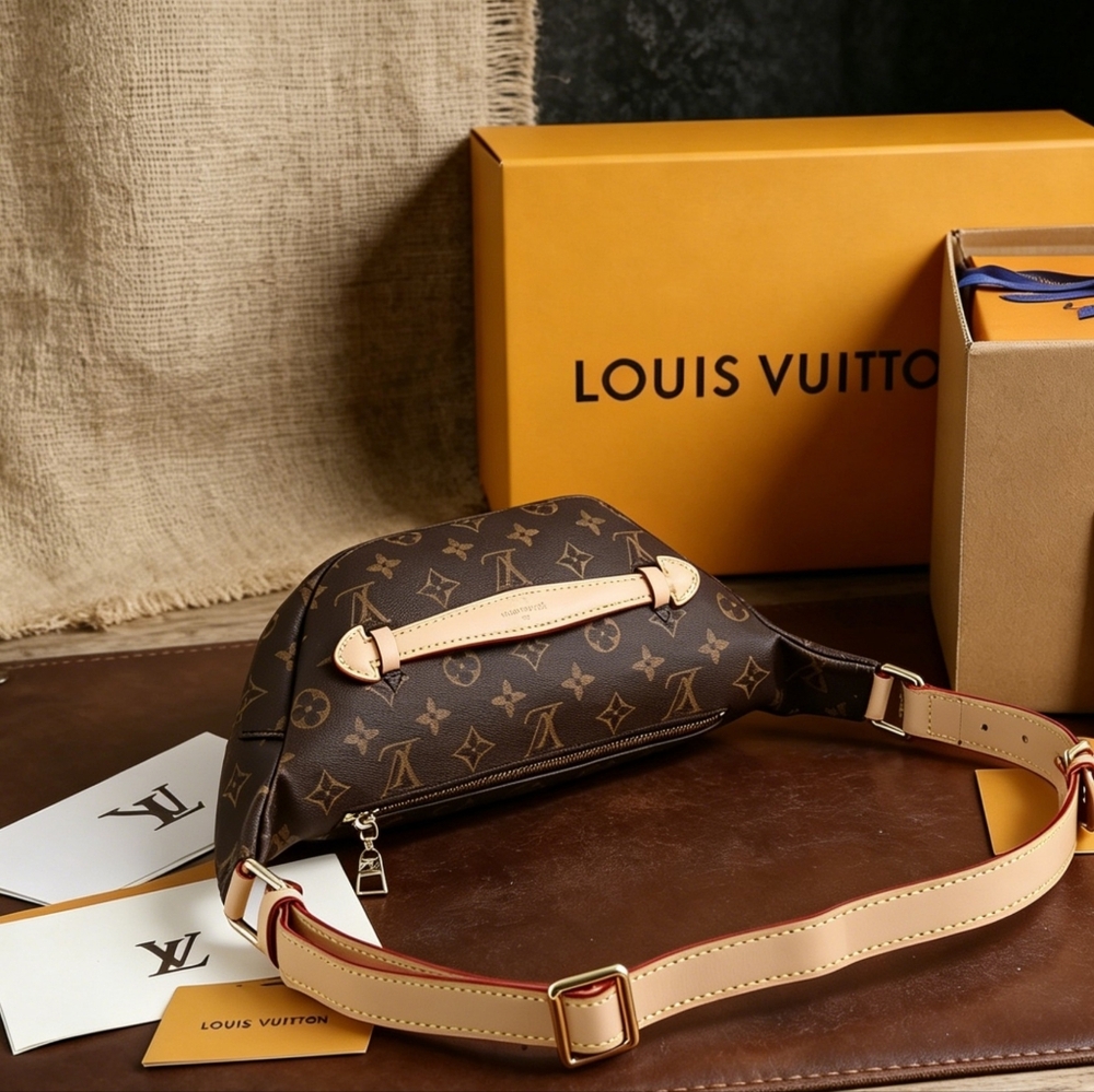 Louis Vuitton Bumbag Monogram - Picture 7 of 8